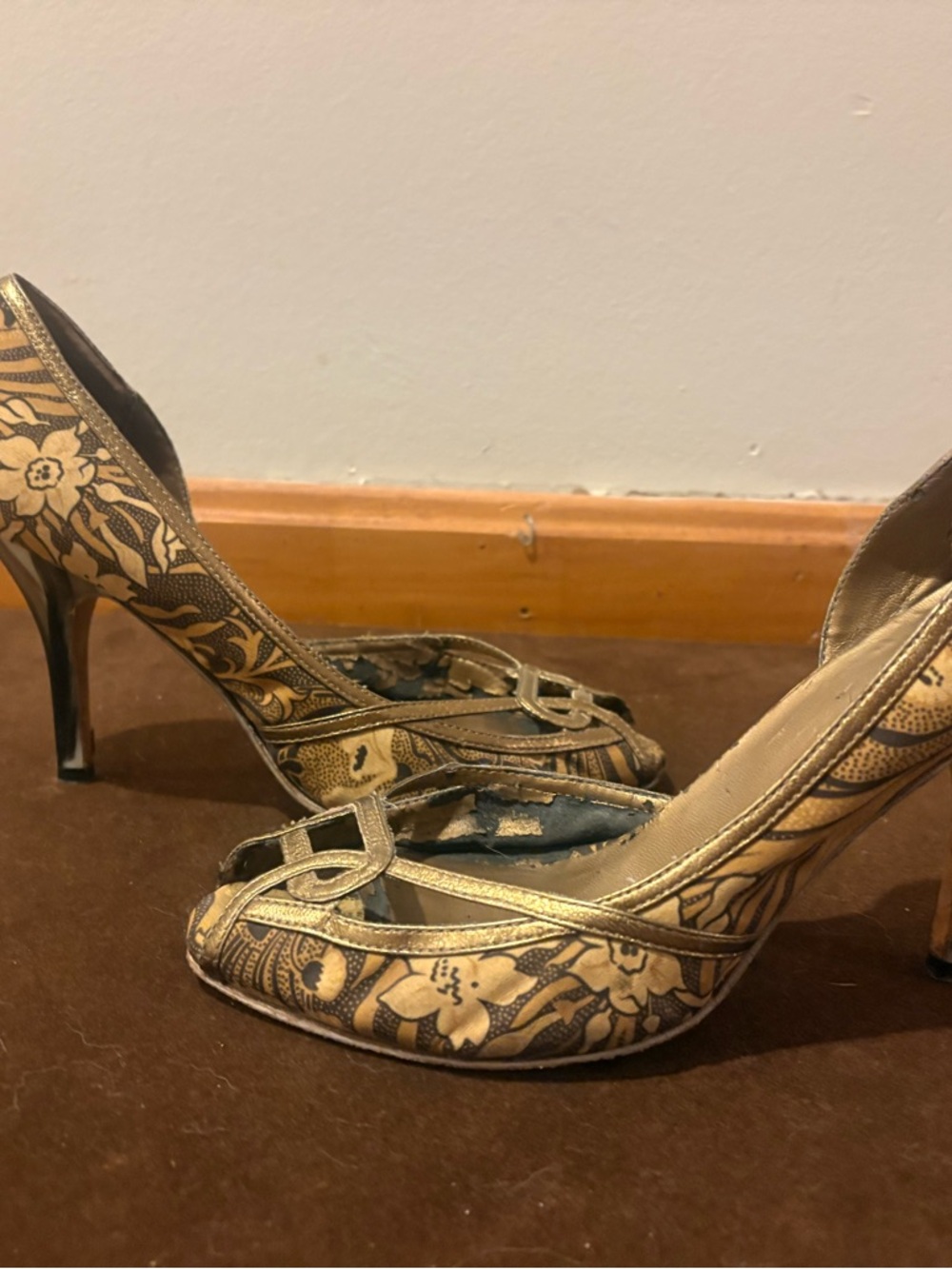 Charles David Gold Floral Peep-Toe Heels